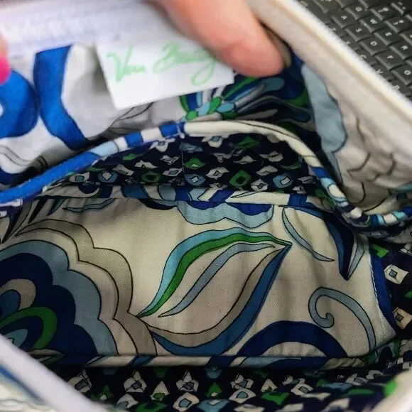 Vera Bradley Mediterranean White Small Bag - Picture 7 of 9